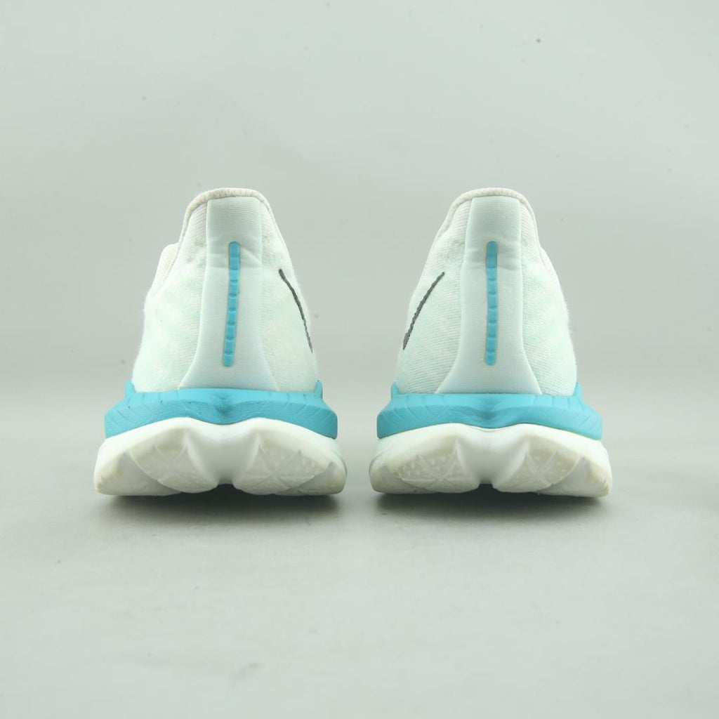 HOKA ONE ONE MACH 5