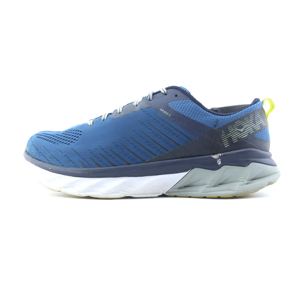 HOKA ONE ONE ARAHI 3