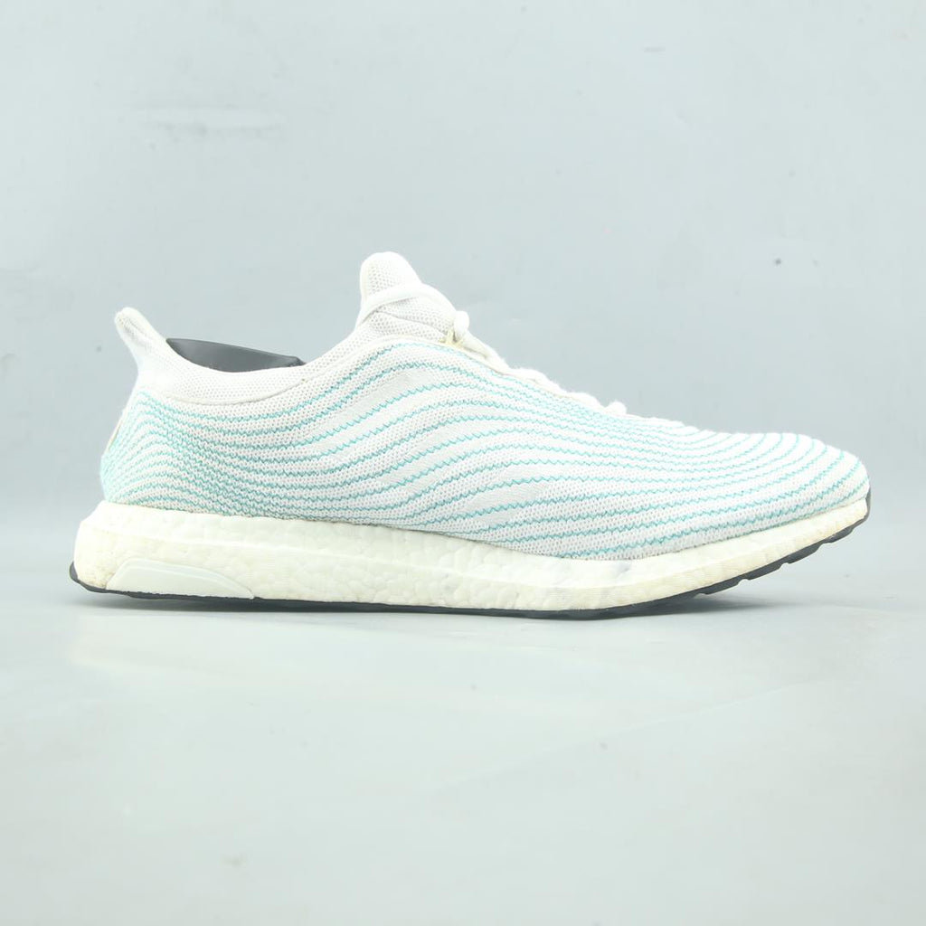 ADIDAS  ULTRA BOOST DNA