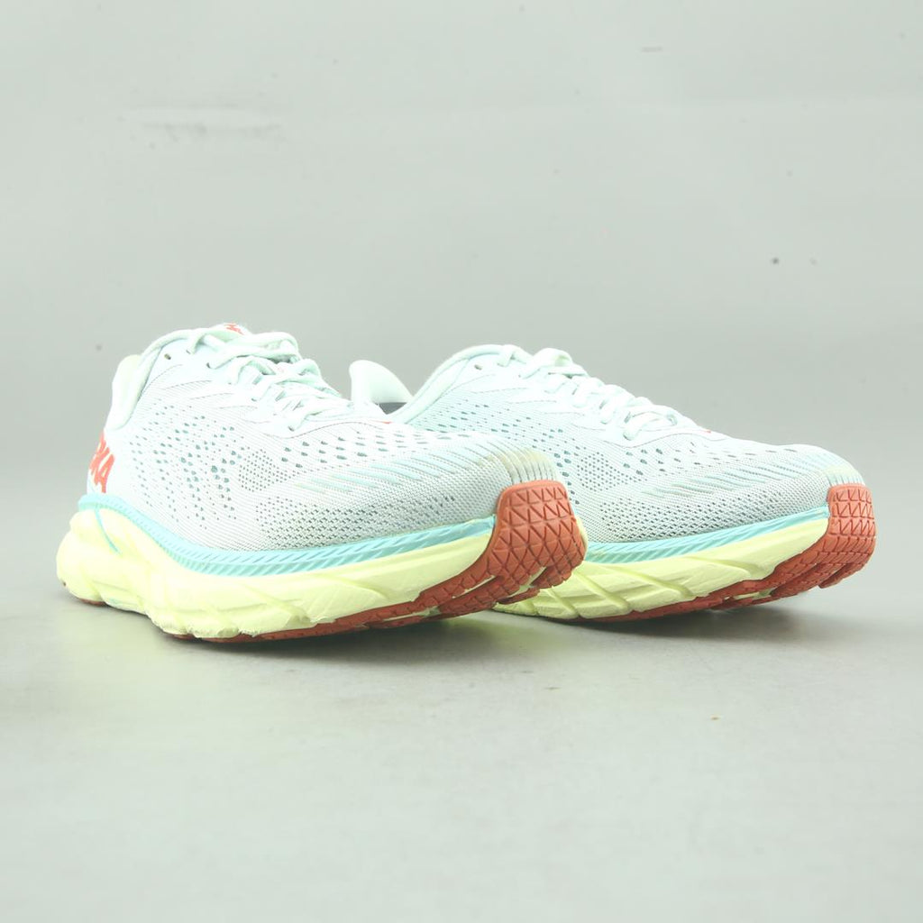 HOKA ONE ONE CLIFTON 7