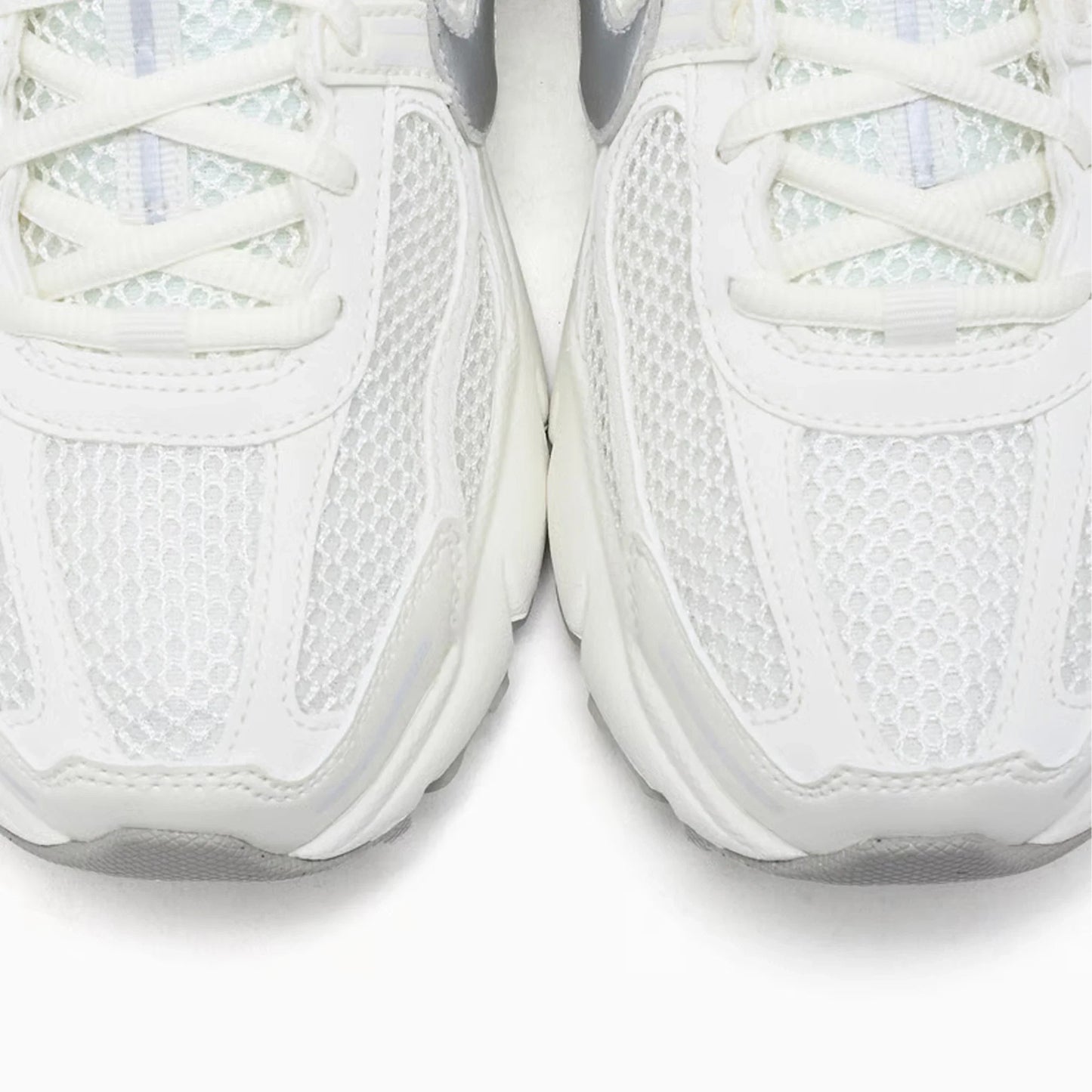 Nike Zoom Vomero 5 'Sail Vast Grey Metallic Silver'