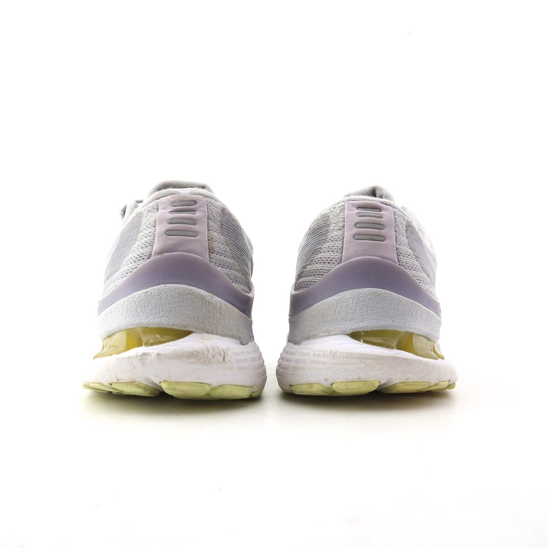 ASICS GEL-KAYANO 28