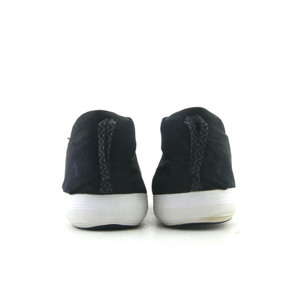 UNDER ARMOUR STREET PRECISION