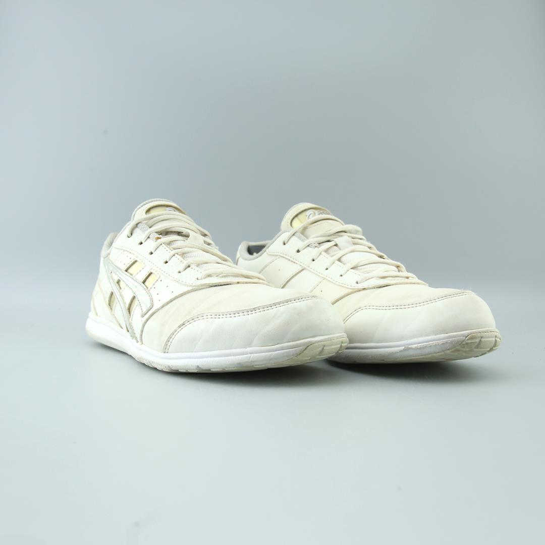 ASICS CHEER 8