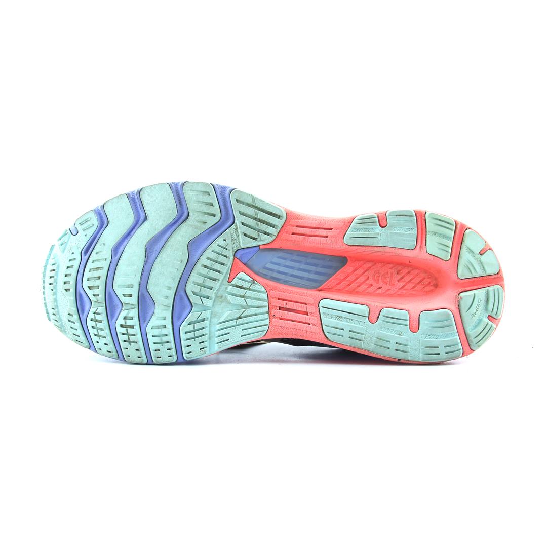 ASICS GEL KAYANO 28