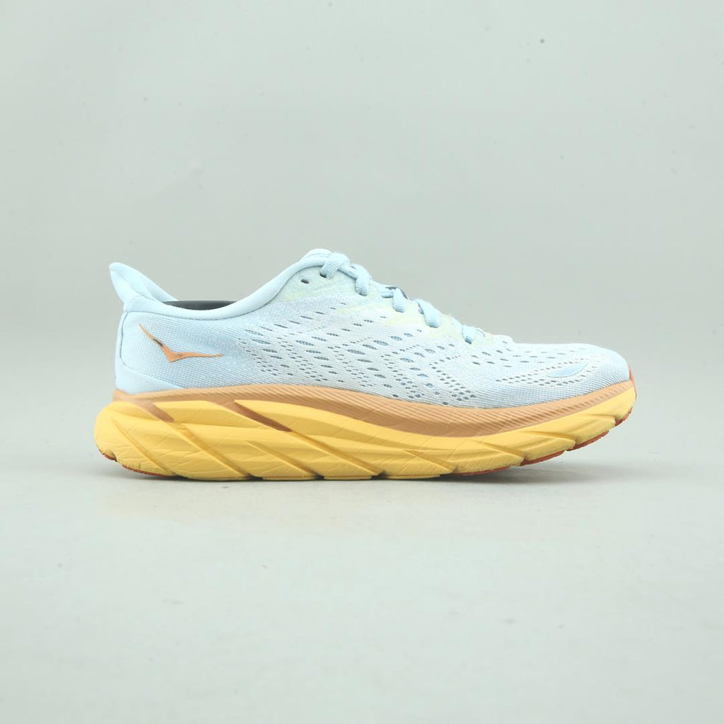 HOKA ONE ONE CLIFTON 8
