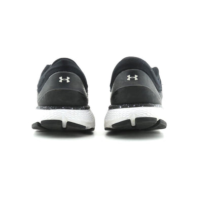 UNDER ARMOUR CHARGED ESCAPE 3