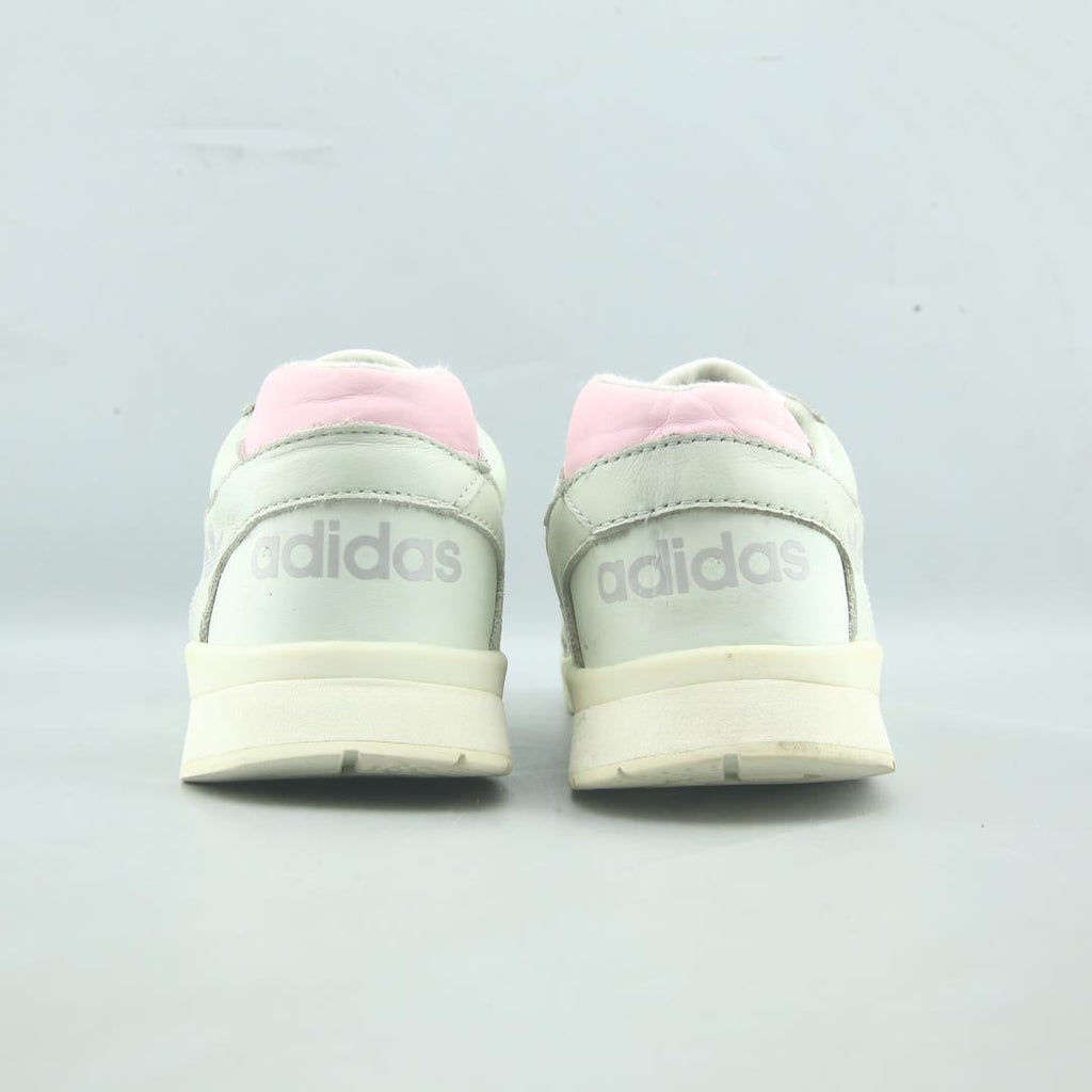 ADIDAS A.R. TRAINER