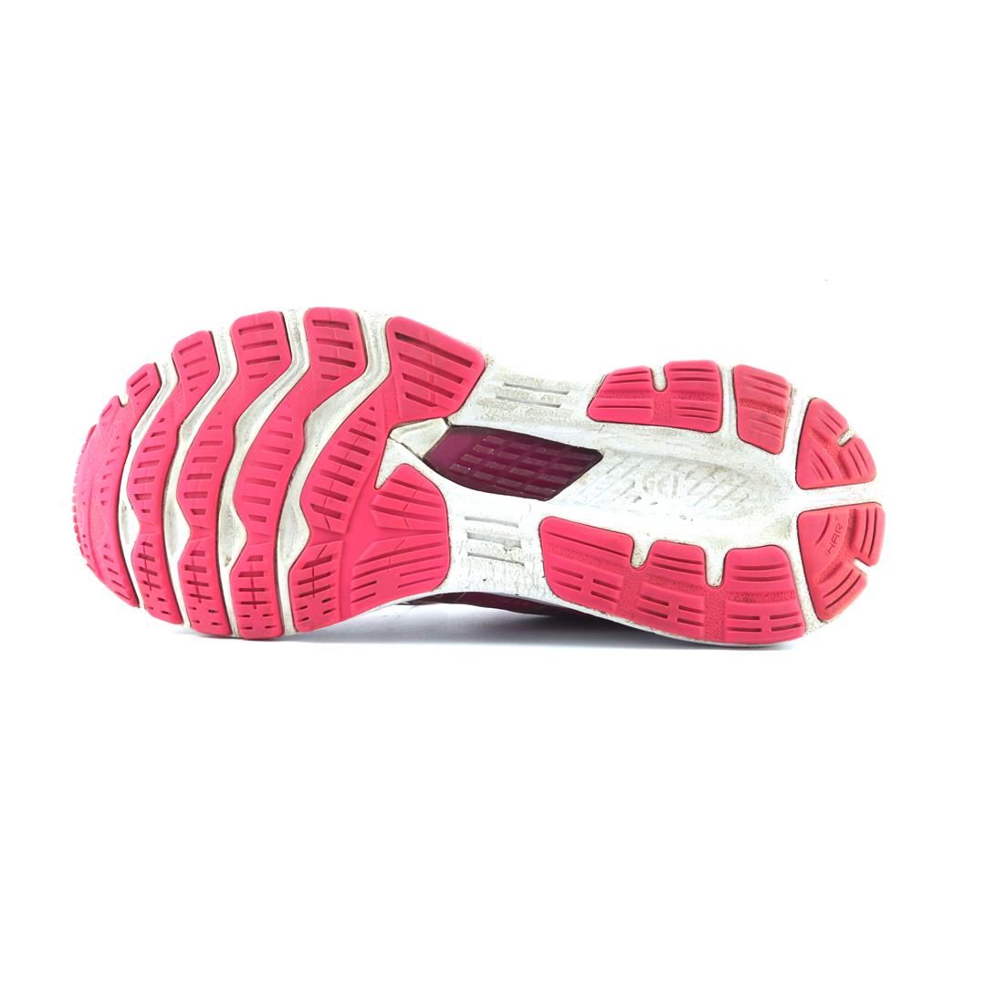 ASICS GEL KAYANO 28