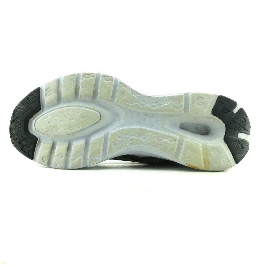 ASICS VERSABLAST