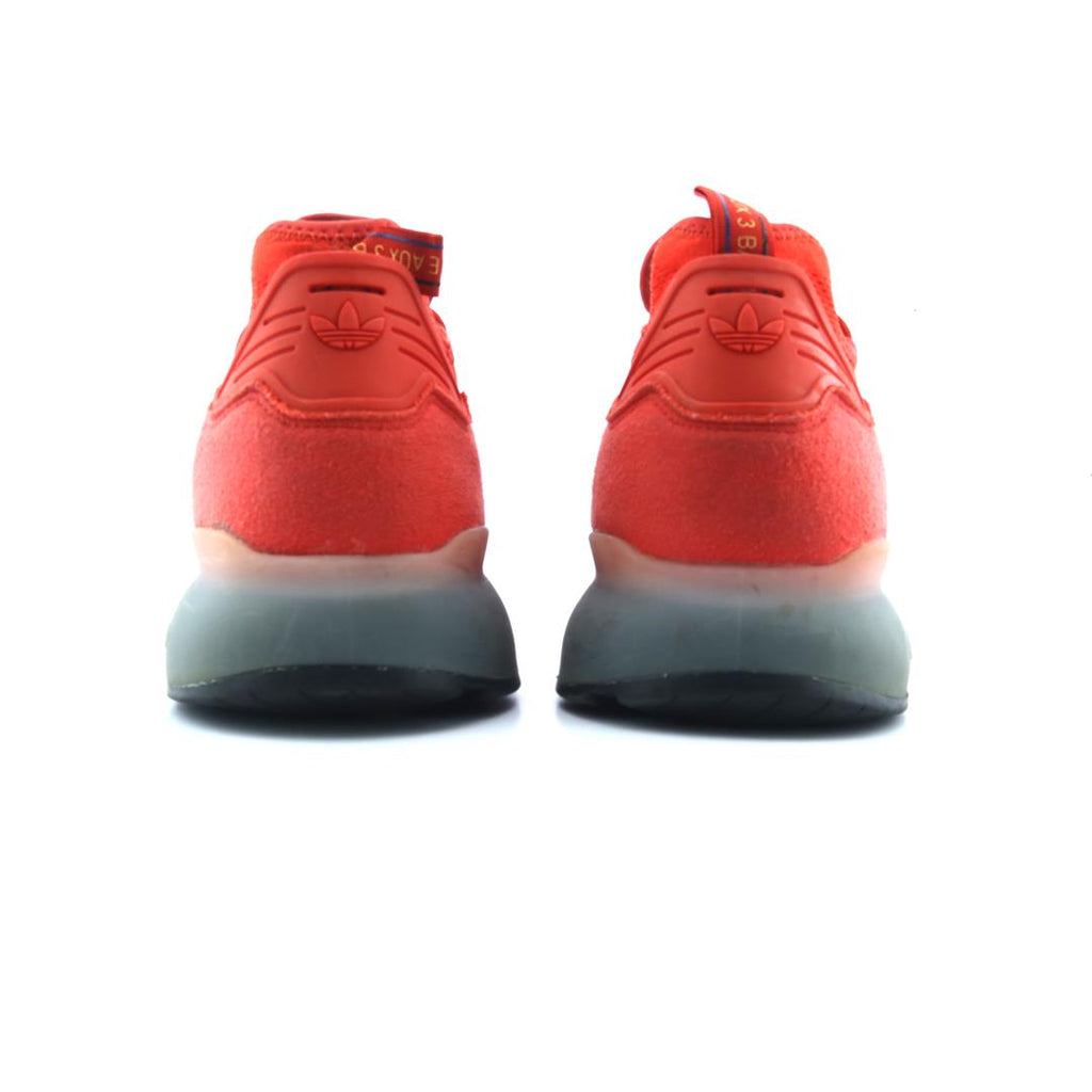 ADIDAS 2K BOOST