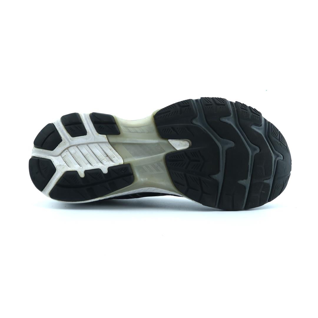 ASICS GEL KAYANO 27