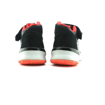 UNDER ARMOUR GET B ZEE