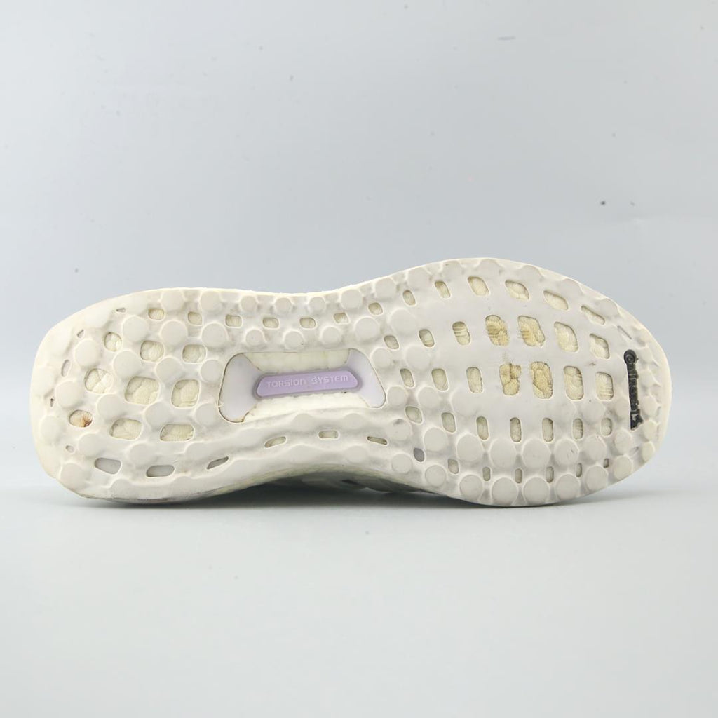 ADIDAS  ULTRA BOOST DNA