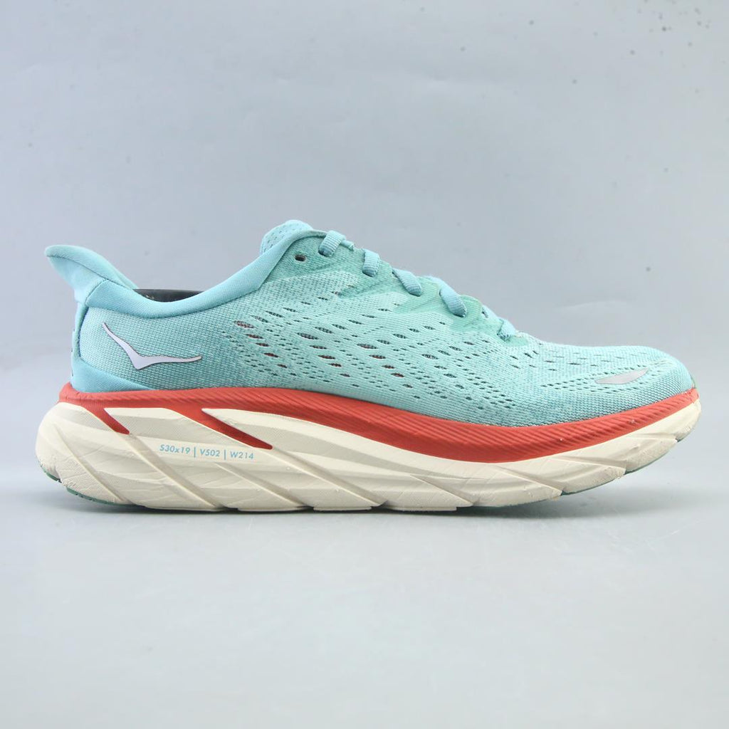 HOKA ONE ONE CLIFTON 8
