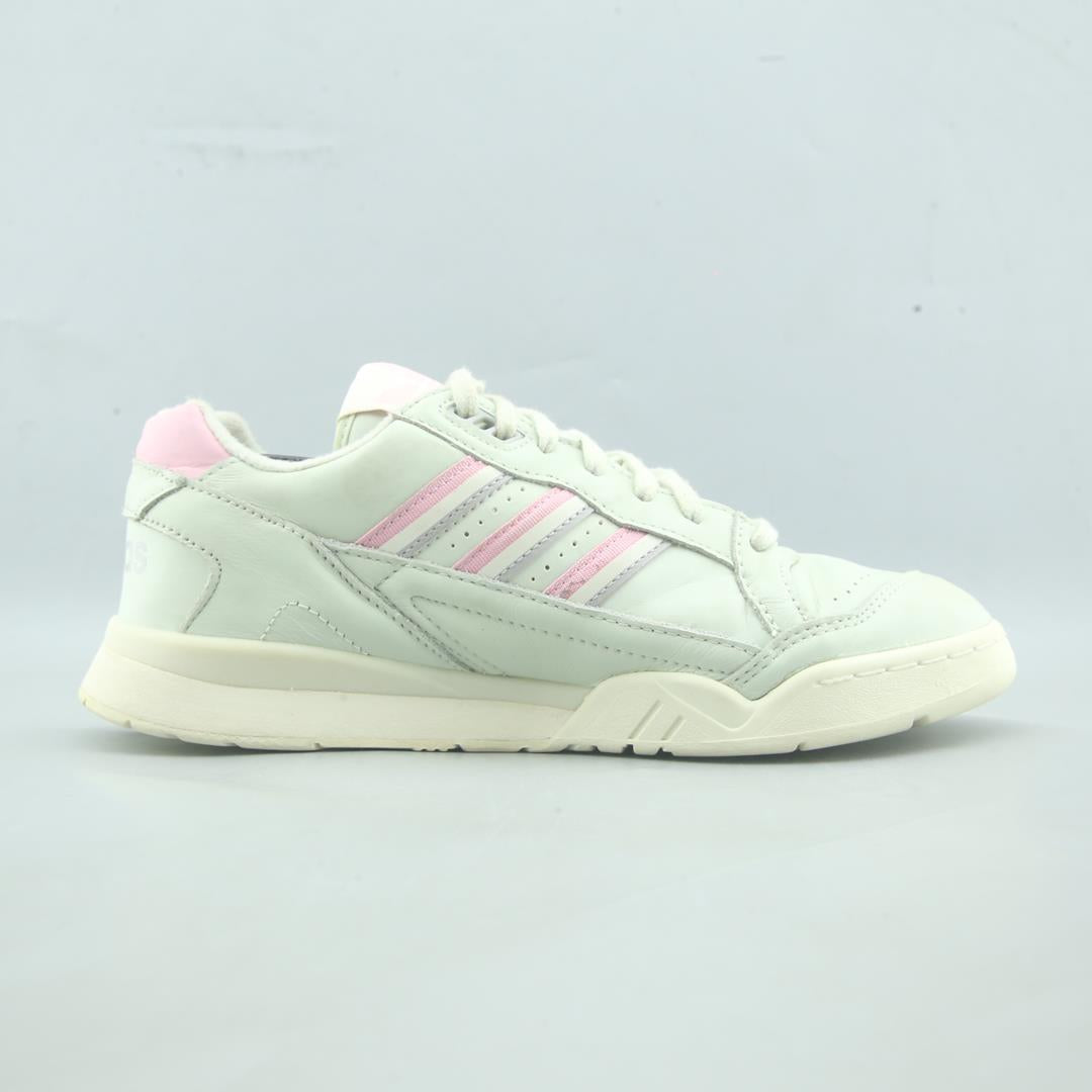 ADIDAS A.R. TRAINER