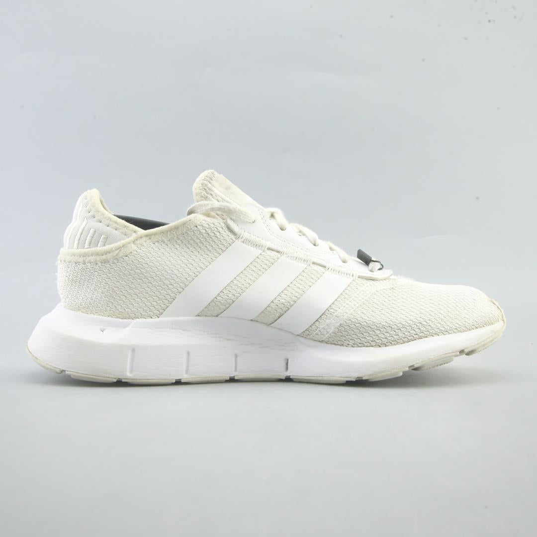 ADIDAS  SWIFT RUN X