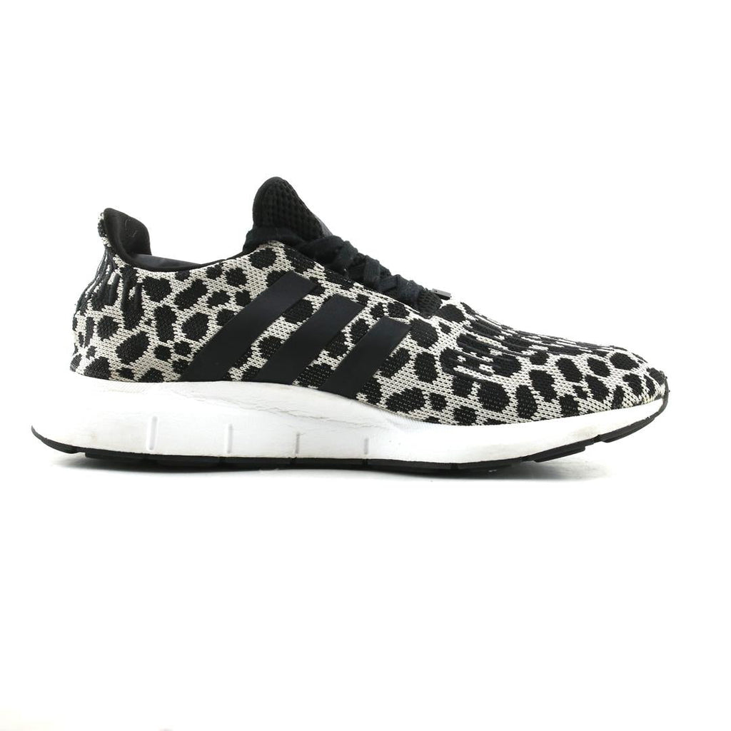 ADIDAS  SWIFT RUN LEOPARD
