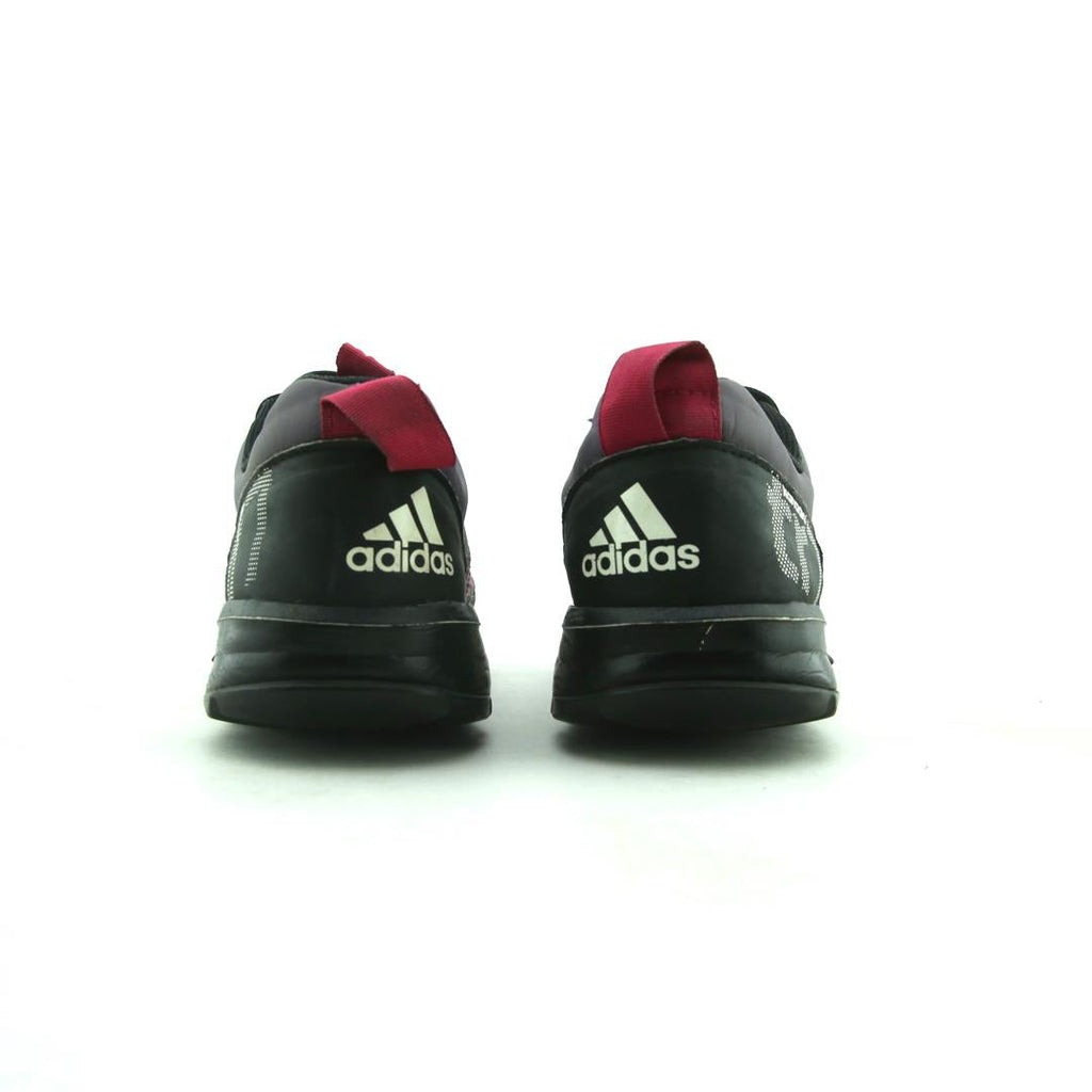 ADIDAS .