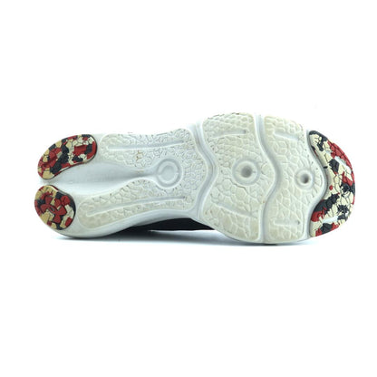 UNDER ARMOUR CHARGED VANTAGE