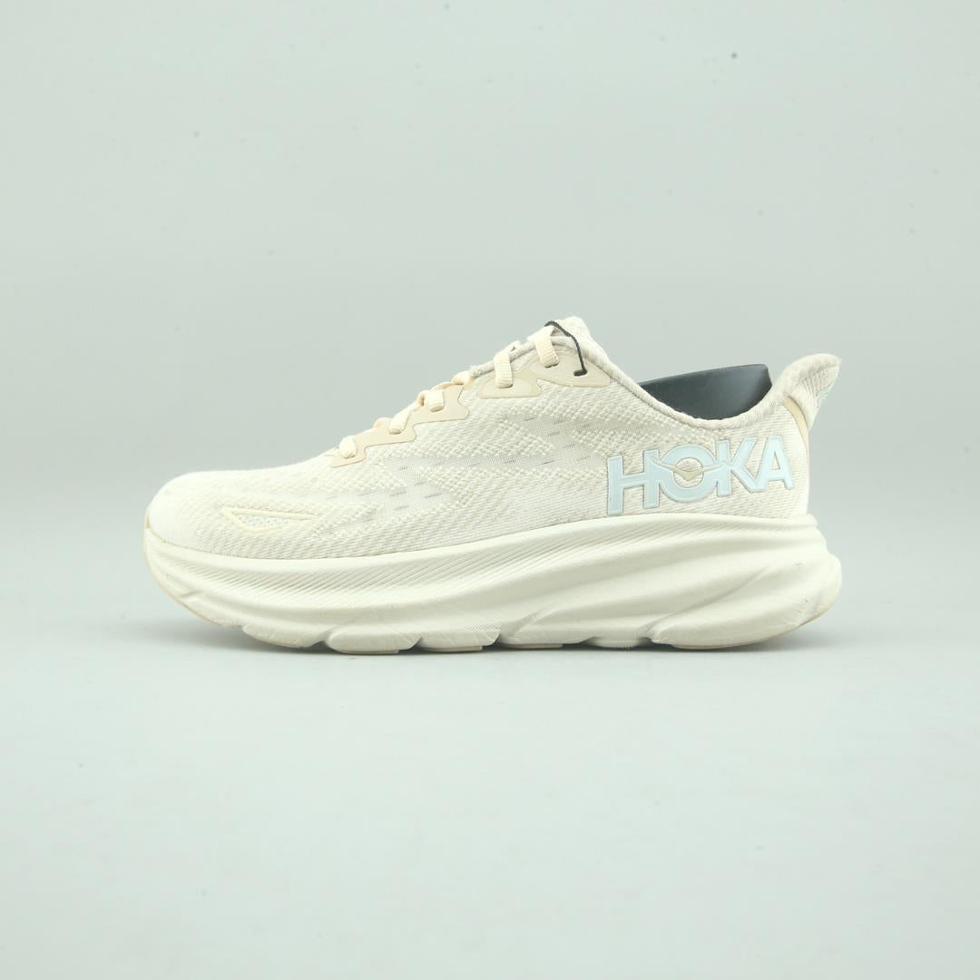 HOKA ONE ONE CLIFTON 9