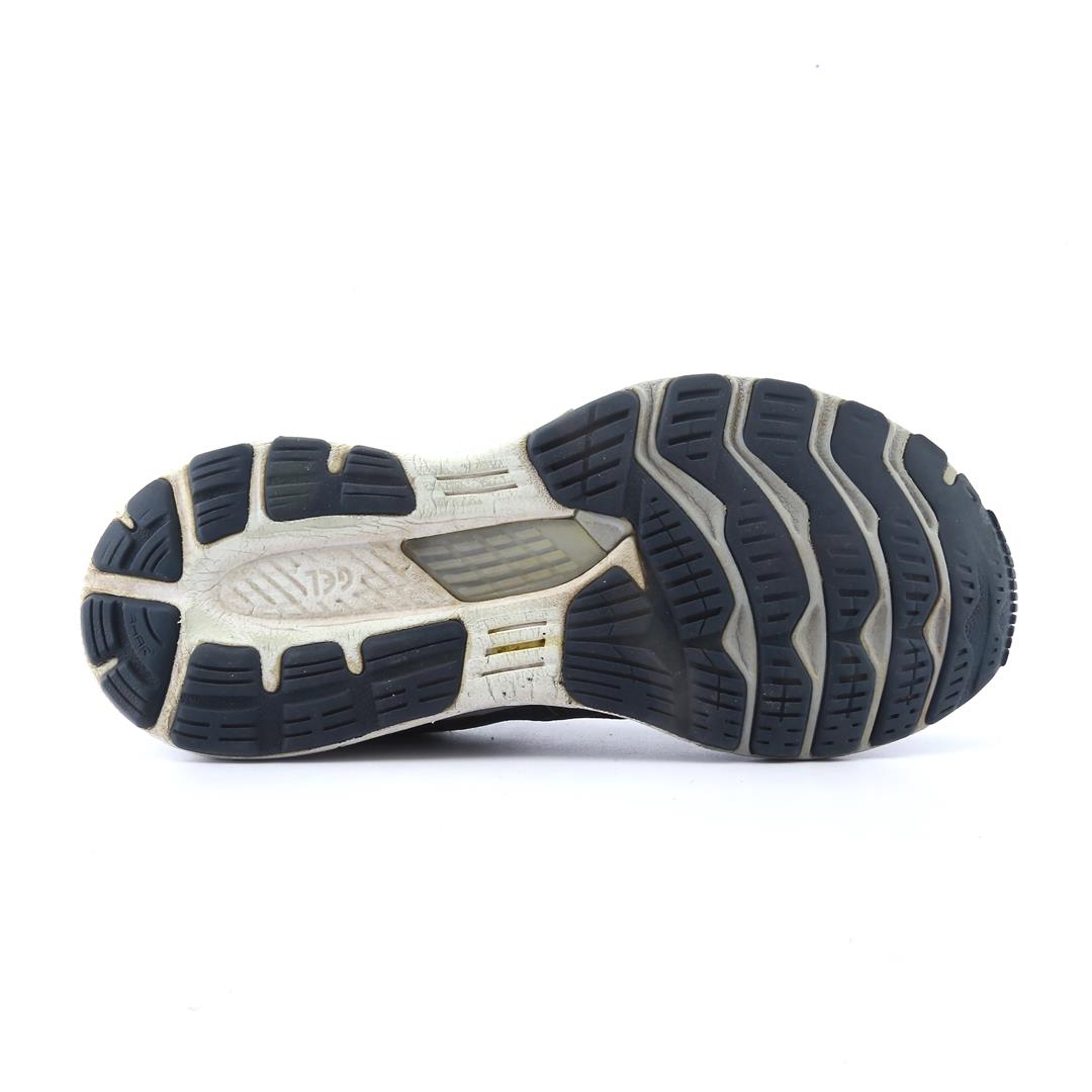 ASICS GEL-KAYANO 28