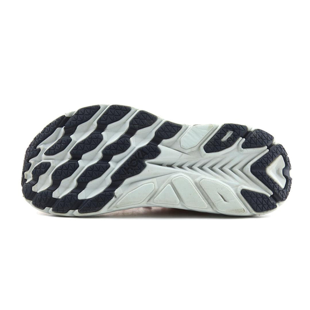 HOKA ONE ONE CLIFTON 8
