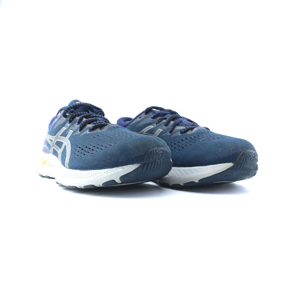 ASICS GEL-KAYANO 28