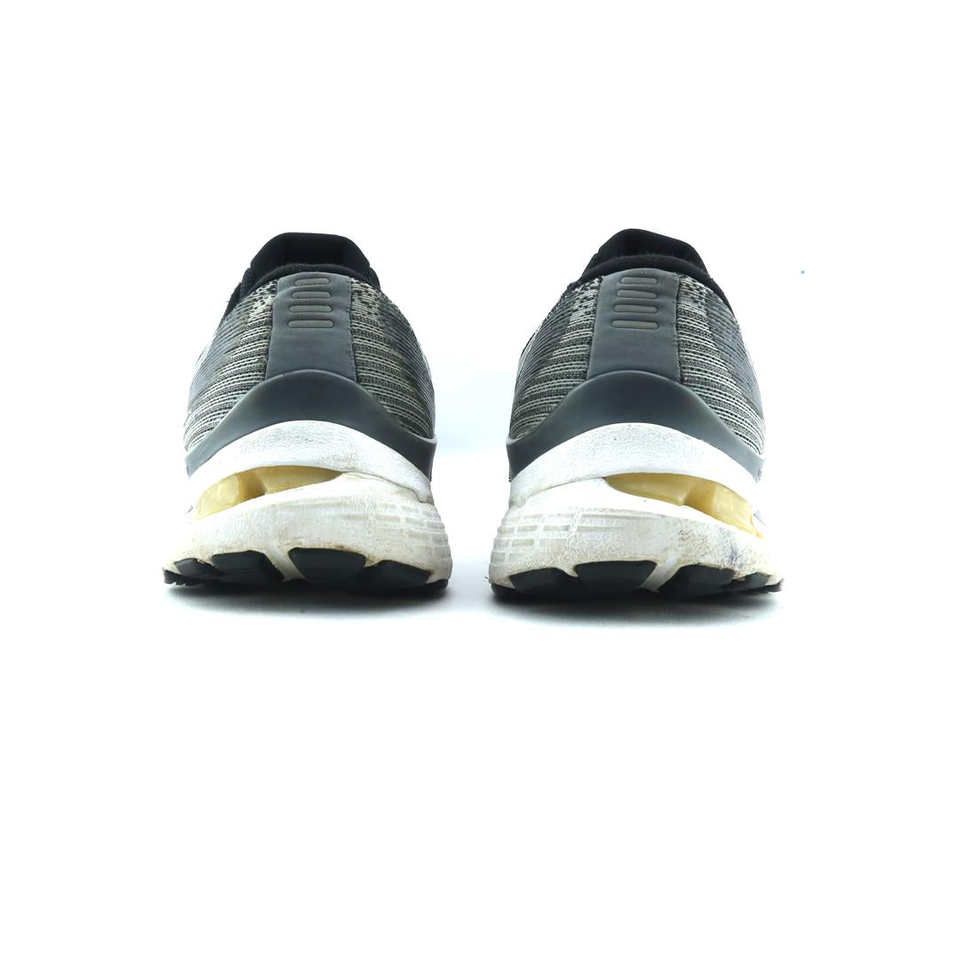 ASICS GEL-KAYANO 28