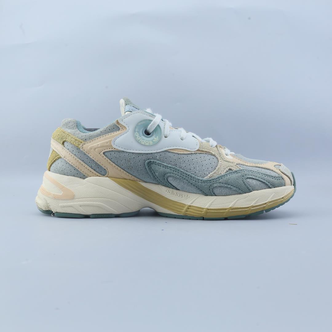 ADIDAS ASTIR