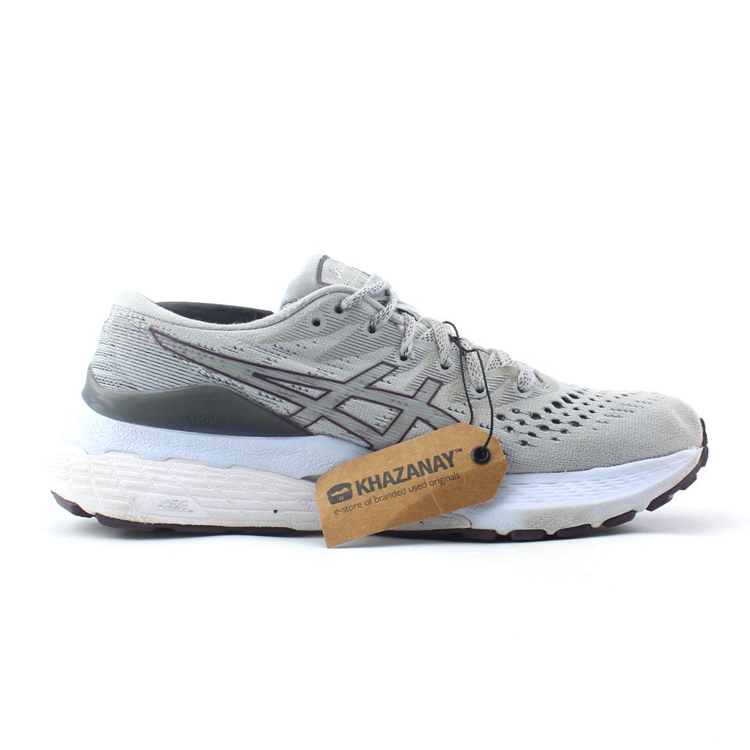 ASICS GEL KAYANO 28