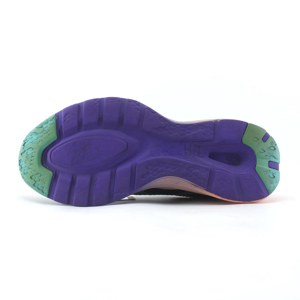 ASICS VERSABLAST