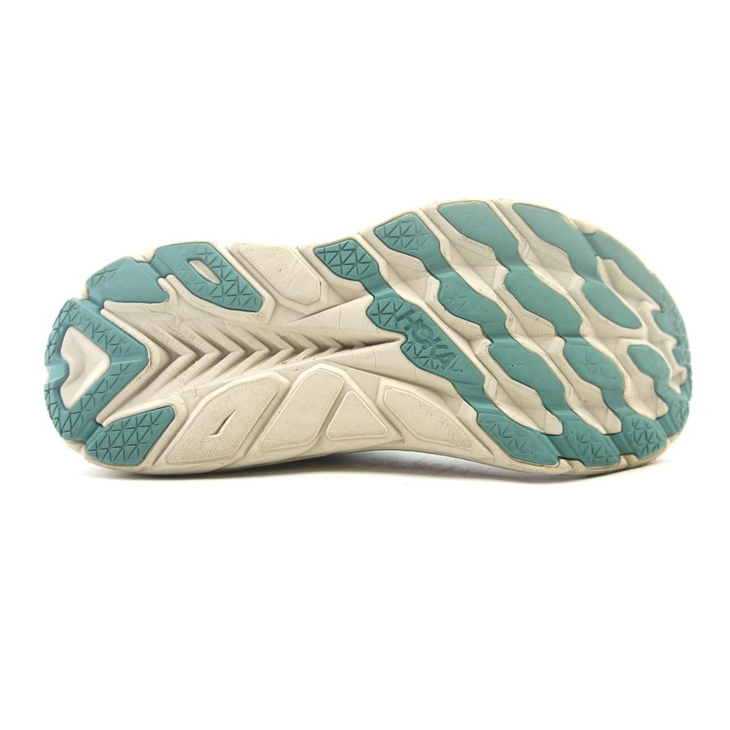 HOKA ONE ONE CLIFTON 8