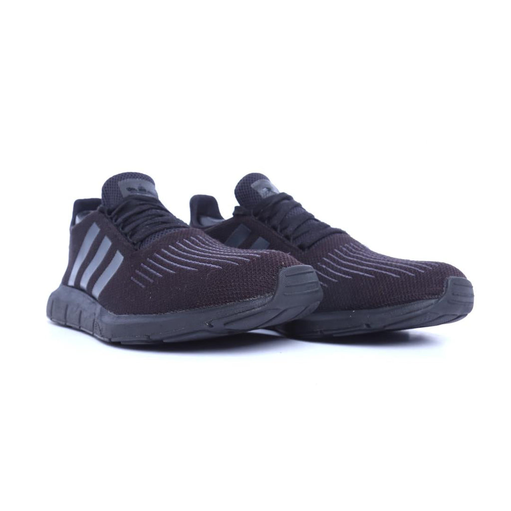ADIDAS  SWIFT RUN