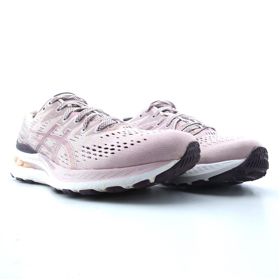 ASICS GEL-KAYANO 28