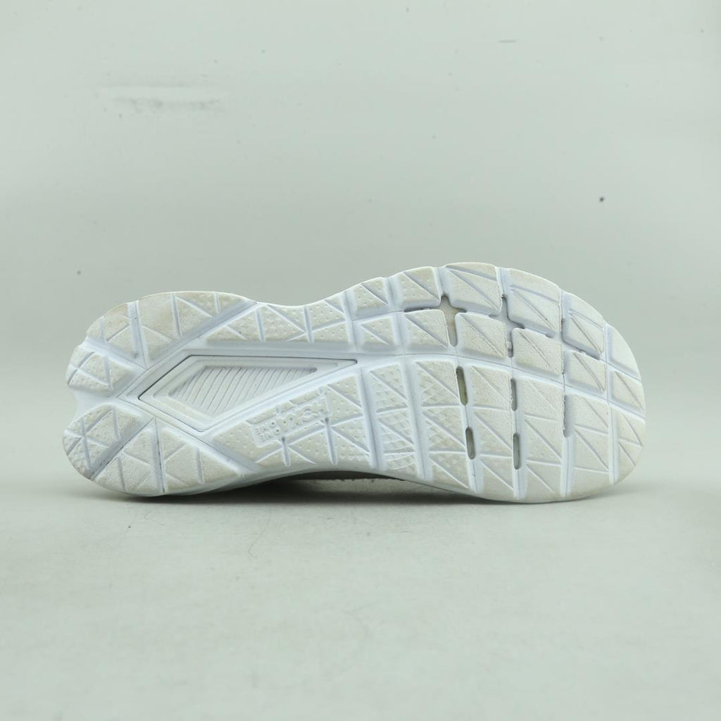 HOKA ONE ONE MACH 5