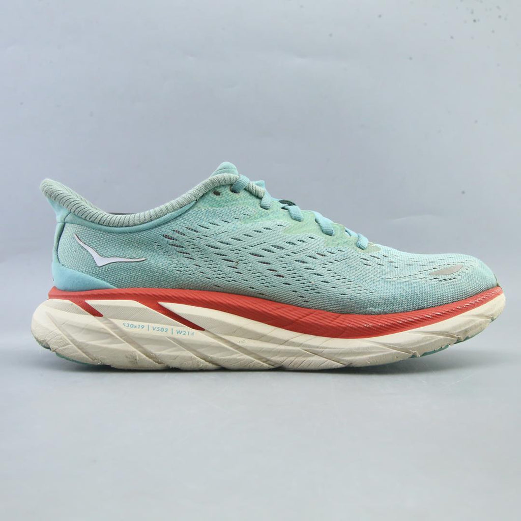 HOKA ONE ONE CLIFTON 8